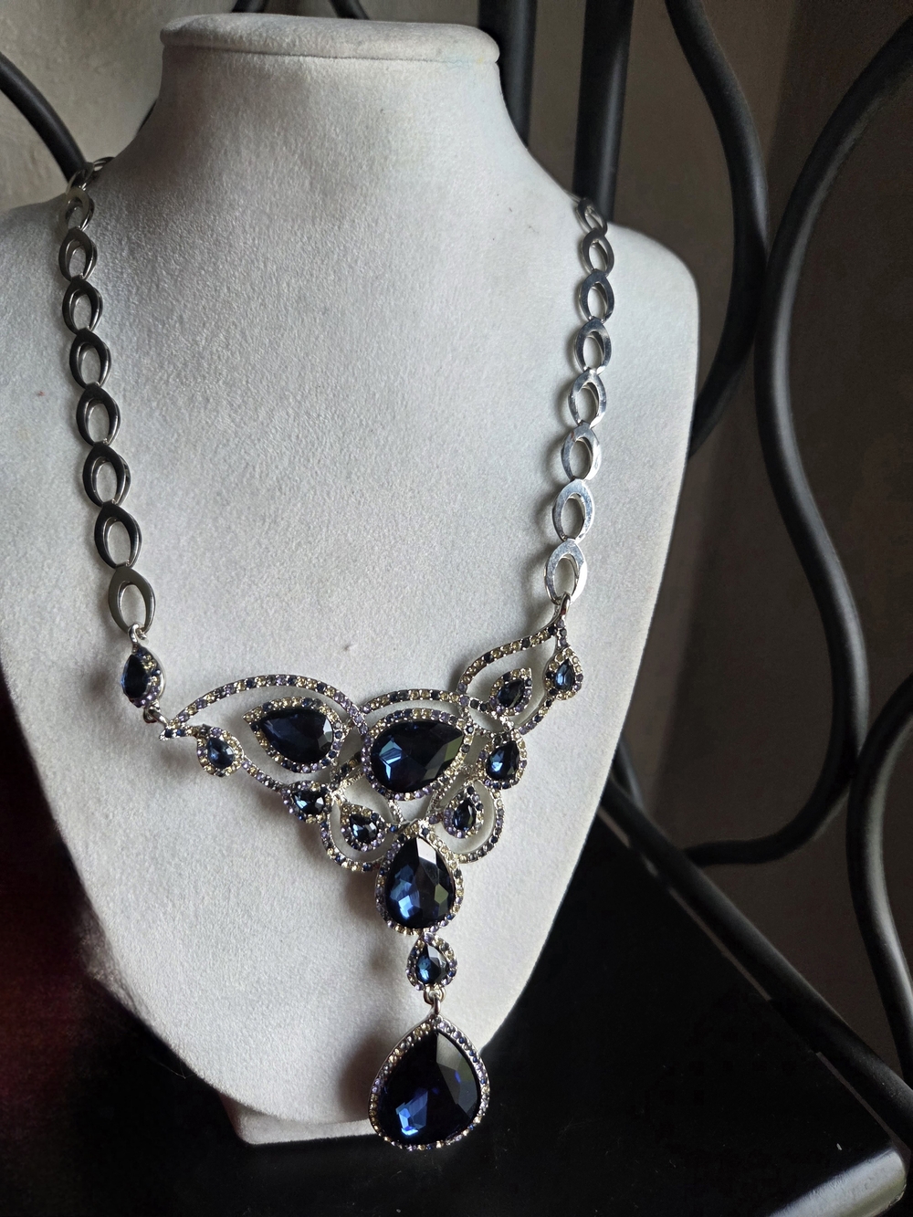 Statement Piece Classic Silver-Tone Necklace with Deep Blue Crystal Drops - Picture 1 of 1